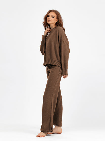 Fashionable casual knit pants