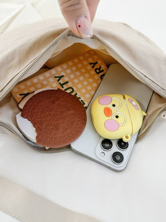 Fashionable crescent-shaped crossbody bag