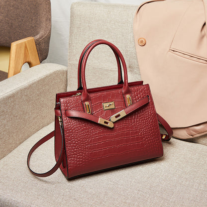 Fashionable genuine leather handbag