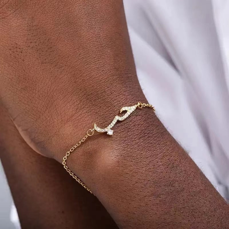 Fashionable lady's bracelet