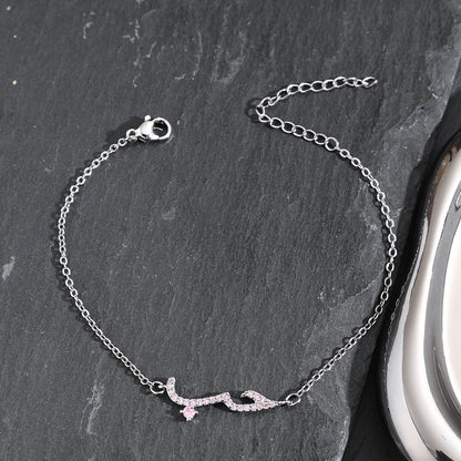 Fashionable lady's bracelet