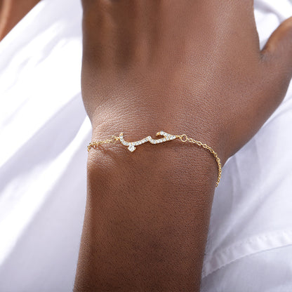 Fashionable lady's bracelet