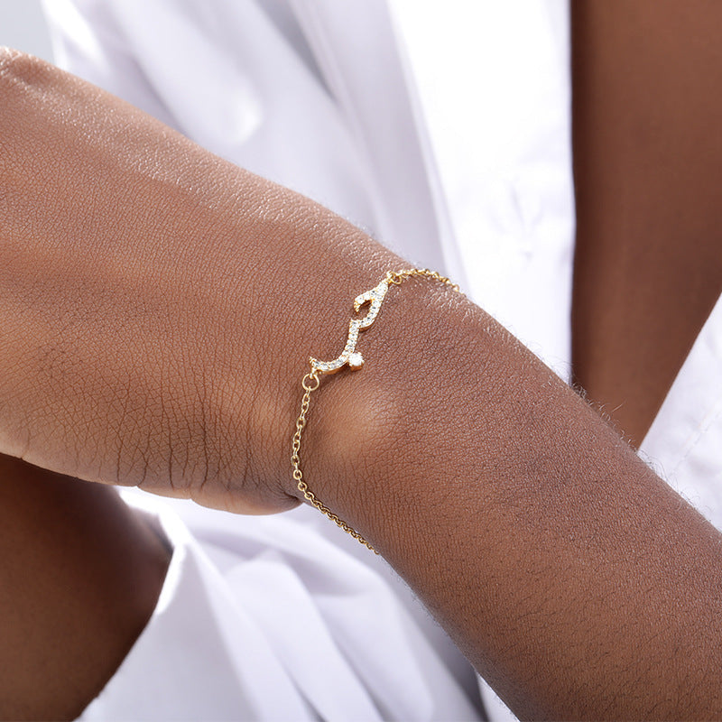 Fashionable lady's bracelet