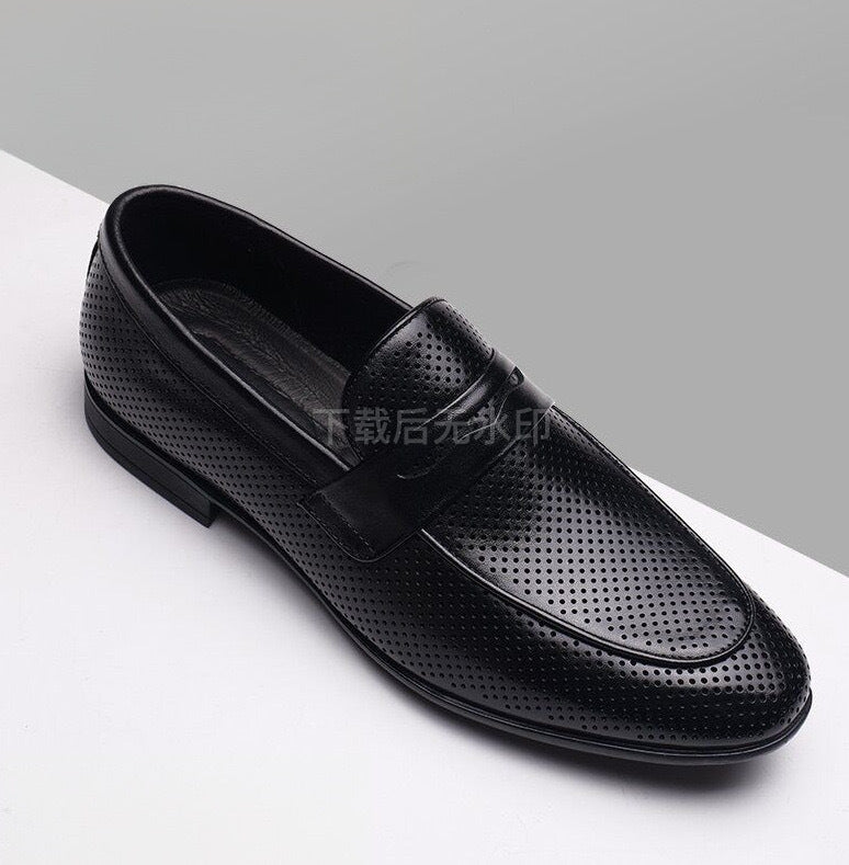 Fashionable men's leather shoes