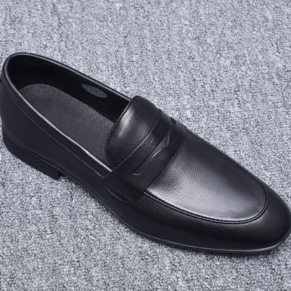 Fashionable men's leather shoes