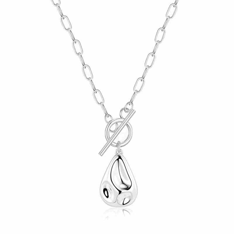 Fashionable necklace accessory