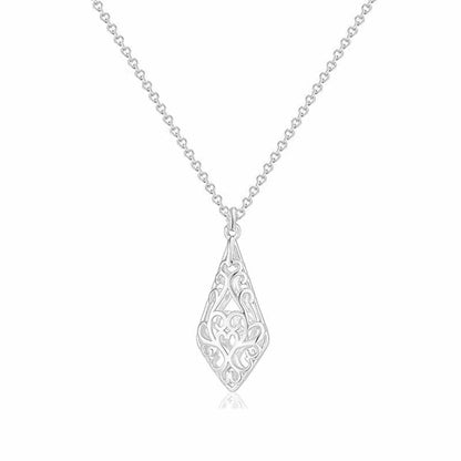 Fashionable necklace accessory