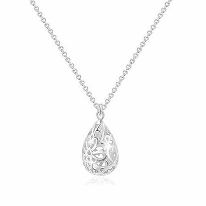 Fashionable necklace accessory