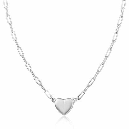 Fashionable necklace accessory