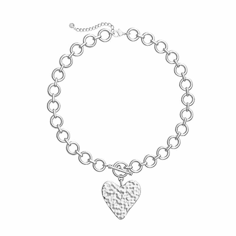 Fashionable necklace accessory