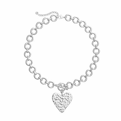 Fashionable necklace accessory