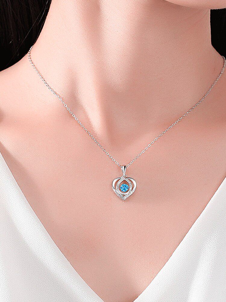 Fashionable Premium Heart-Shaped Necklace