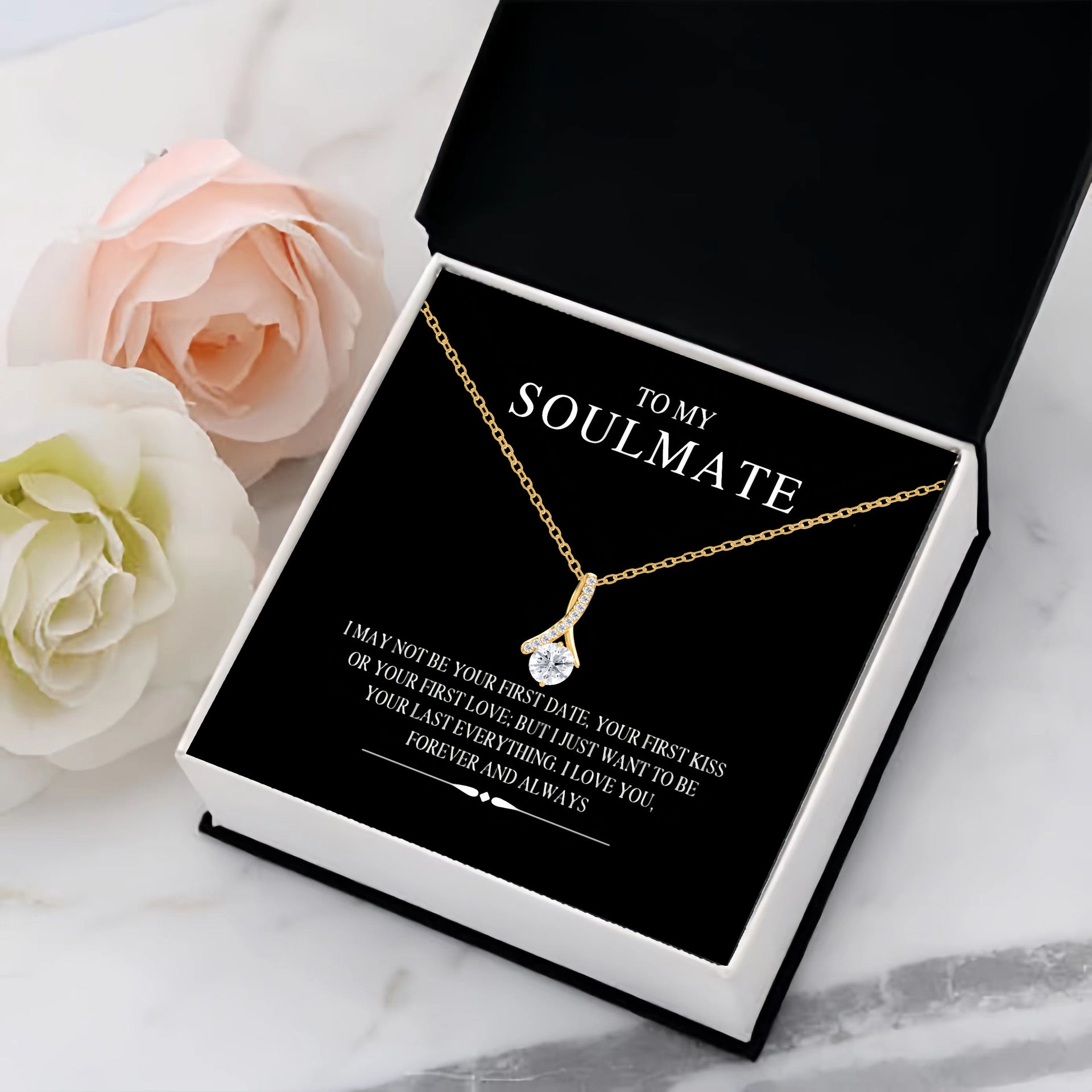 Fashionable Rhinestone Pendant