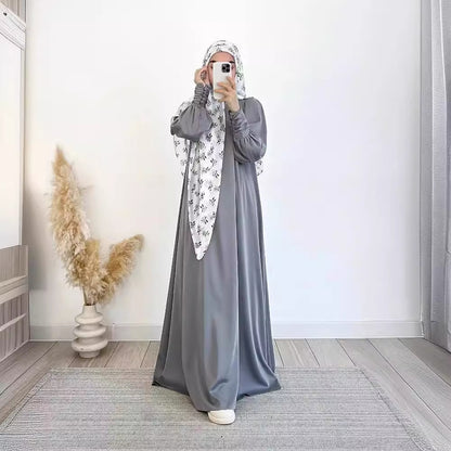 Fashionable satin grand hem dress