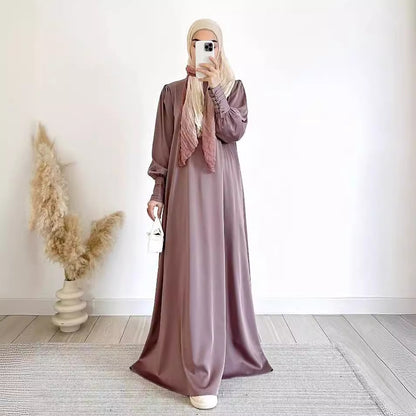 Fashionable satin grand hem dress