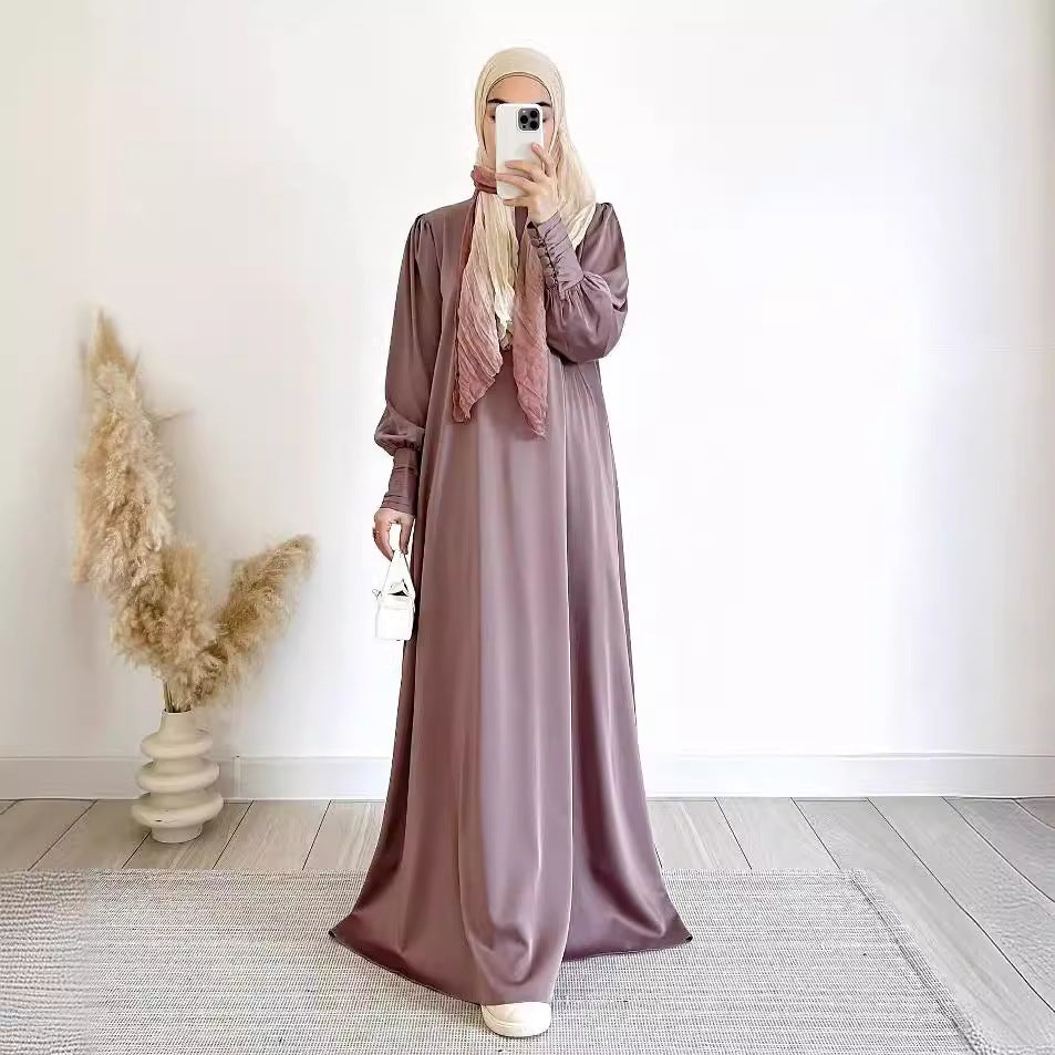 Fashionable satin grand hem dress