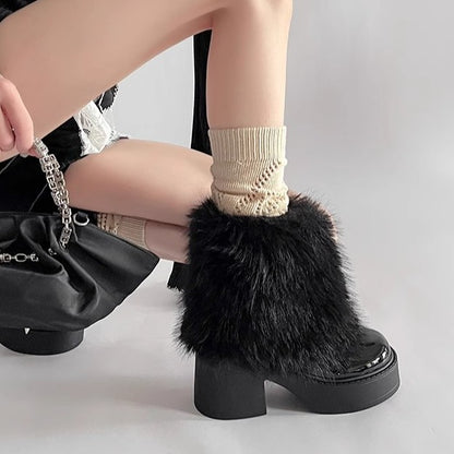 Fashionable short boots