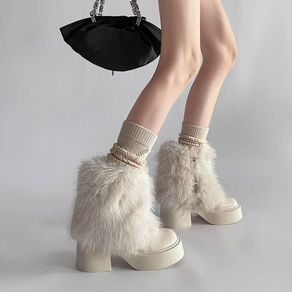 Fashionable short boots