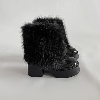 Fashionable short boots