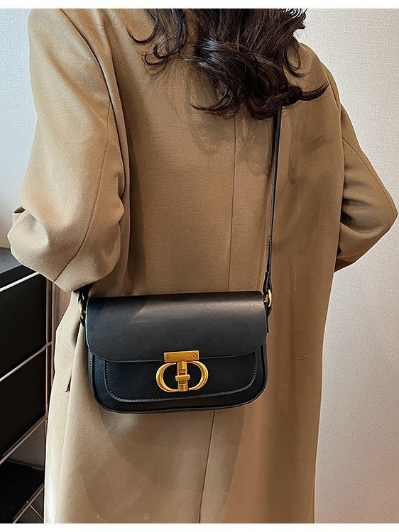 Fashionable small clutch bag