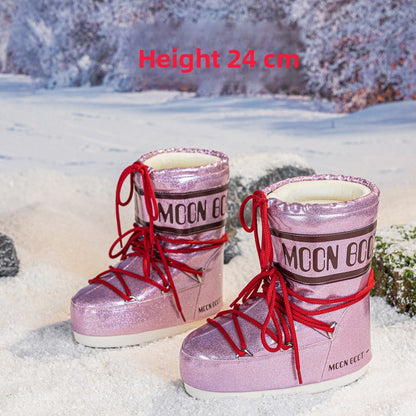 Fashionable snow boots