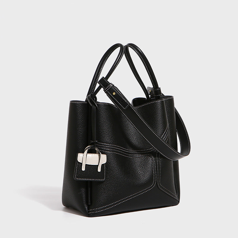 Fashionable versatile bag