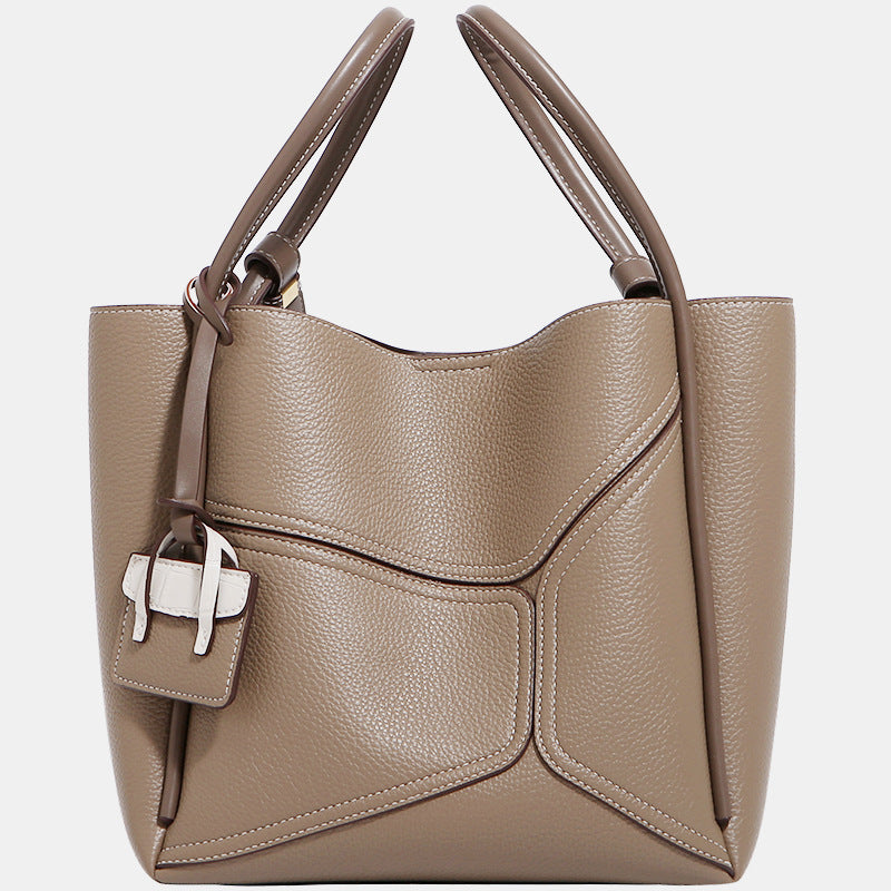 Fashionable versatile bag