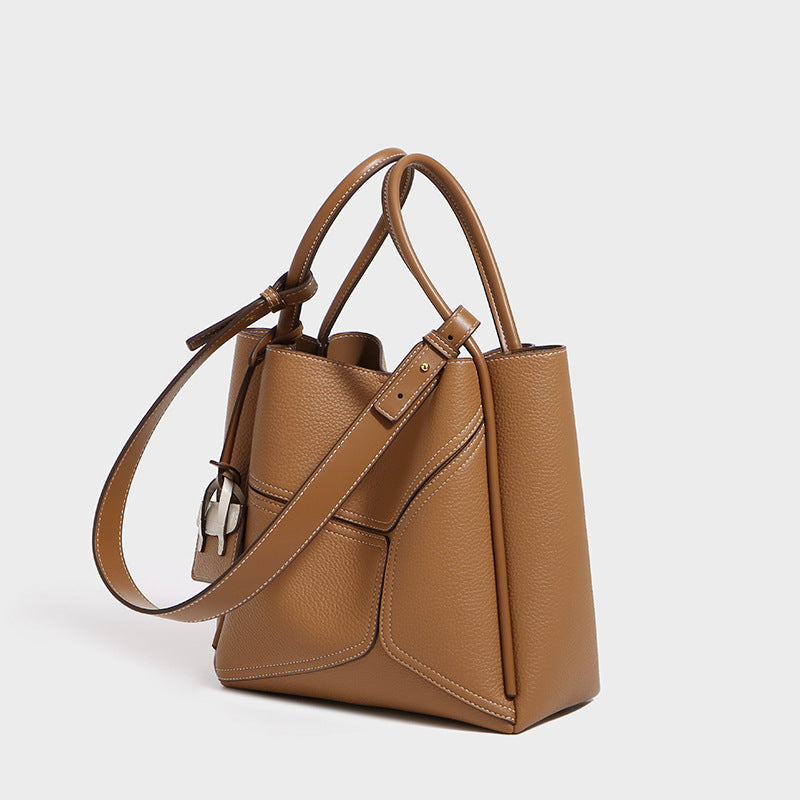Fashionable versatile bag