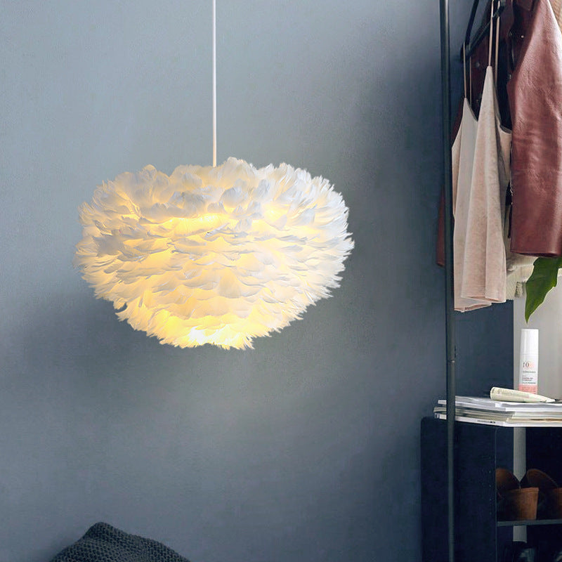 Feather chandelier light