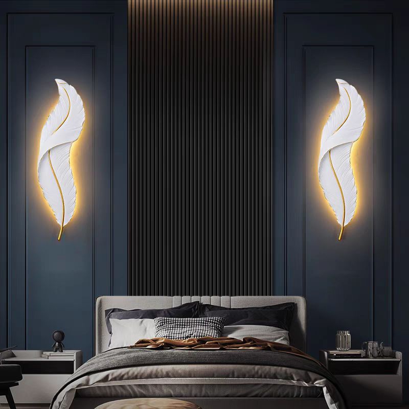 Feather Wall Lamp