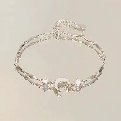 Feminine and exclusive women's jewelry pieces