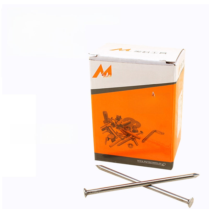 Fine iron nails for wood, long and made of solid wood board