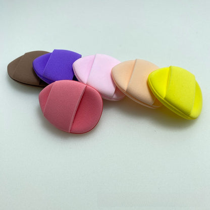 Fingertip powder puff