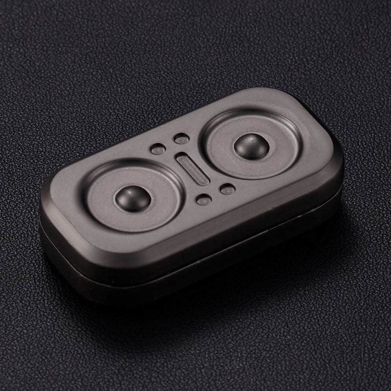 Fingertip spinner
