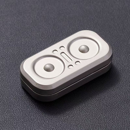 Fingertip spinner