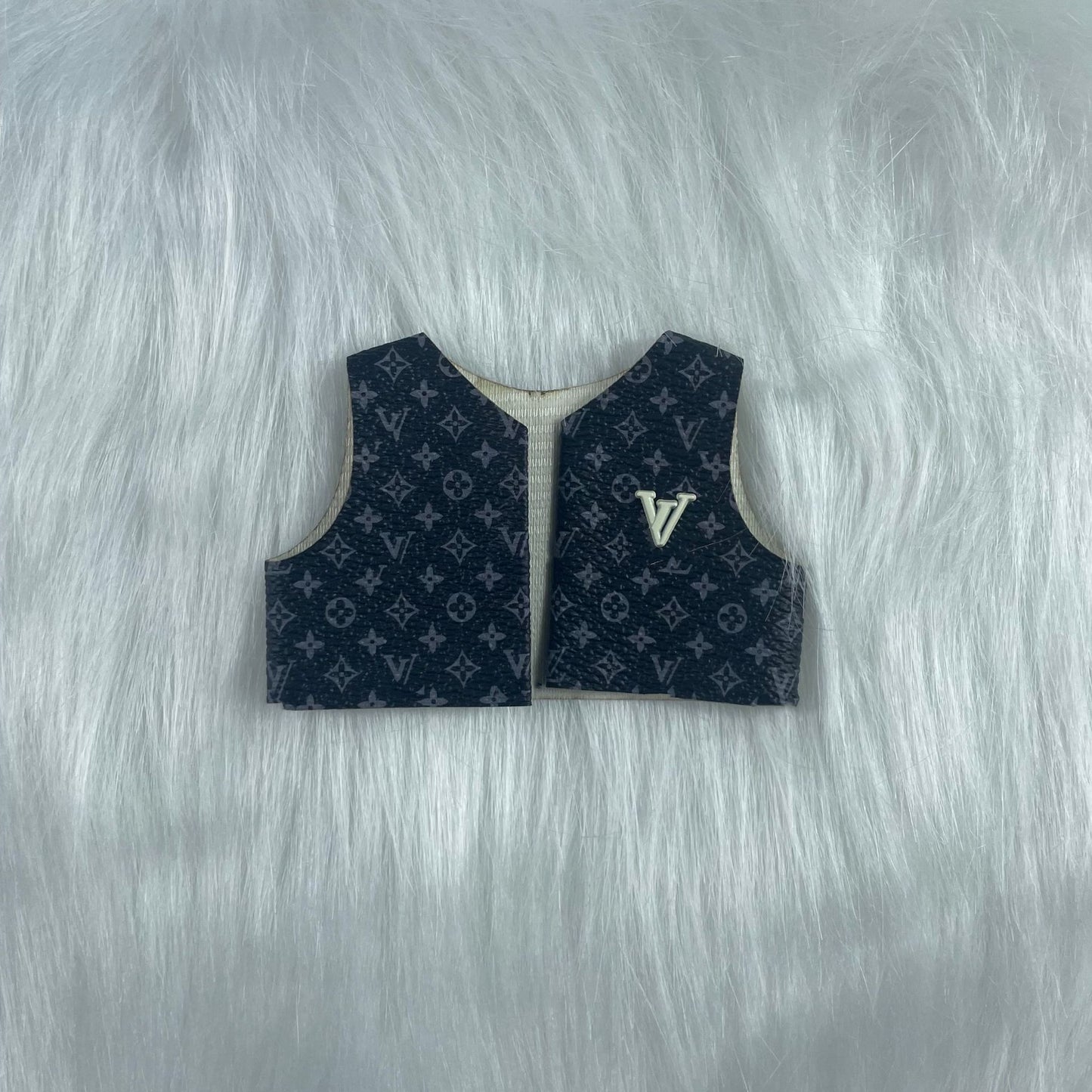 First, Second and Third Generation Dolls Trendy Baby Clothes Shawl Vest