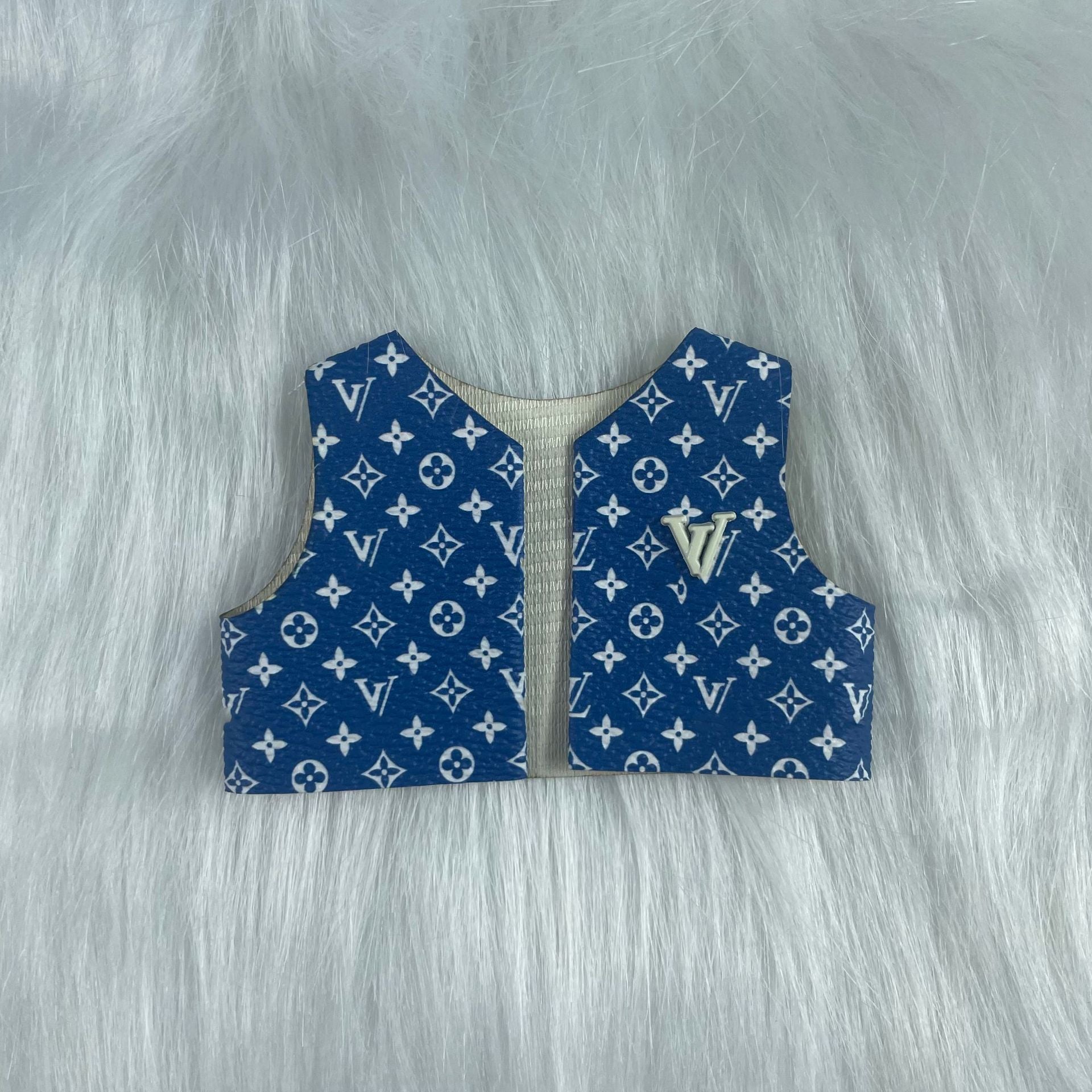 First, Second and Third Generation Dolls Trendy Baby Clothes Shawl Vest