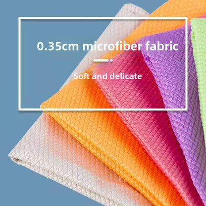 Fish scale cleaning cloth with edge reinforcement scouring pad