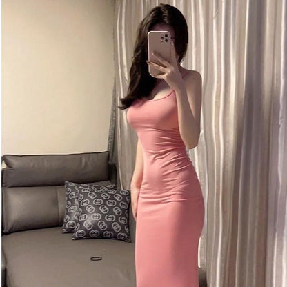 Fishtail skirt, form-fitting skirt
