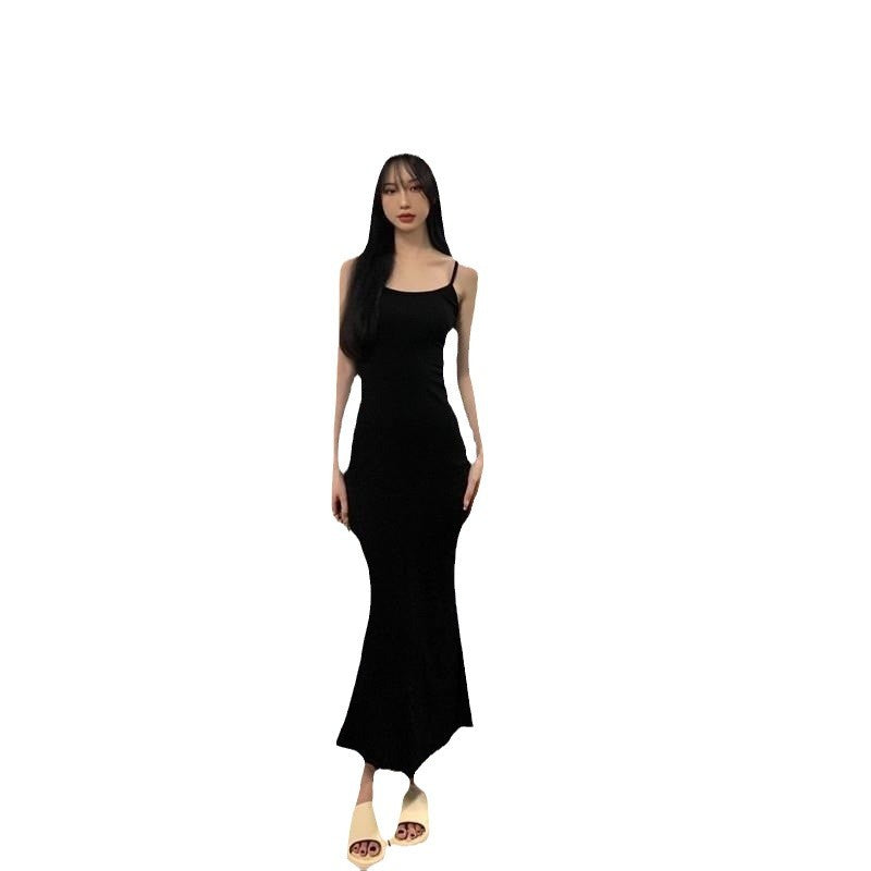 Fishtail skirt, form-fitting skirt