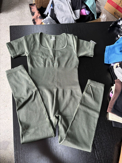 fitness bodysuit