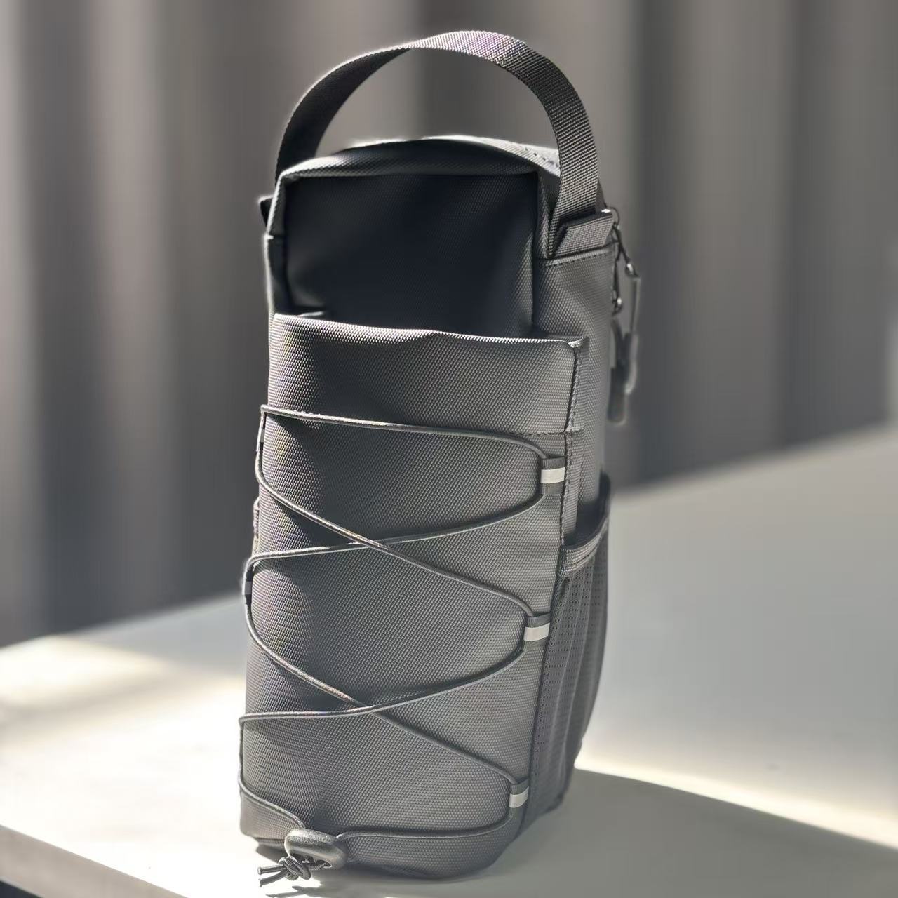 Fitness Magnetic Water Bottle Crossbody Bag