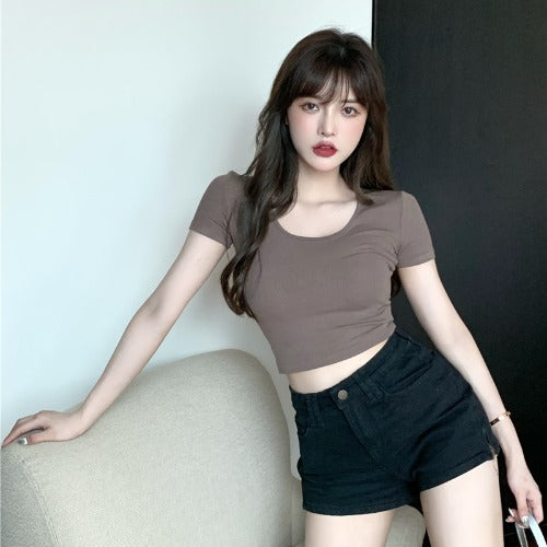 Fitted short-sleeved top
