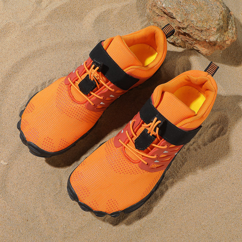 Five-finger outdoor beach shoes