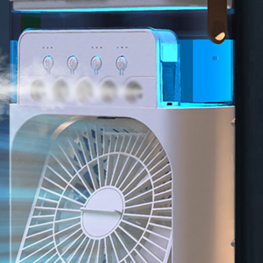 Five-hole misting fan