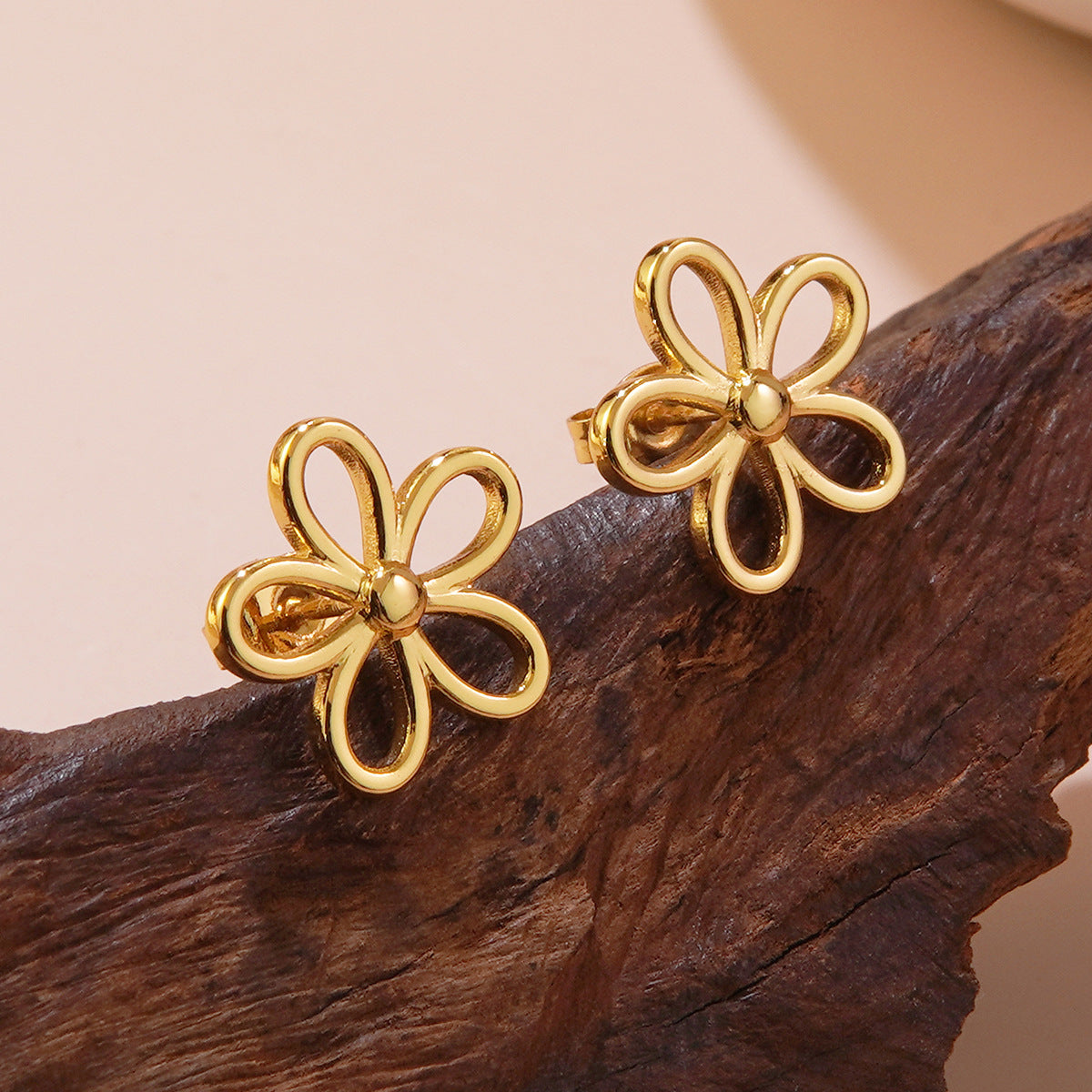 Five-leaf flower earrings