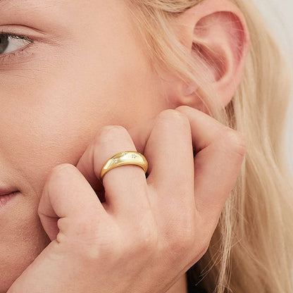 Five-pointed star ring for women