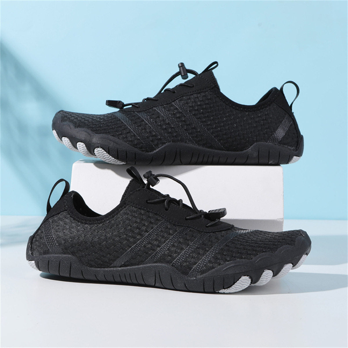 Five-toe outdoor beach shoes