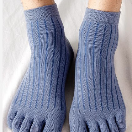 Five-toe socks