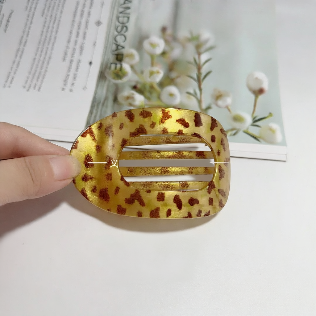 Flat and round hairpins
